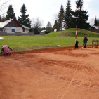 Příprava volejbalového hřiště